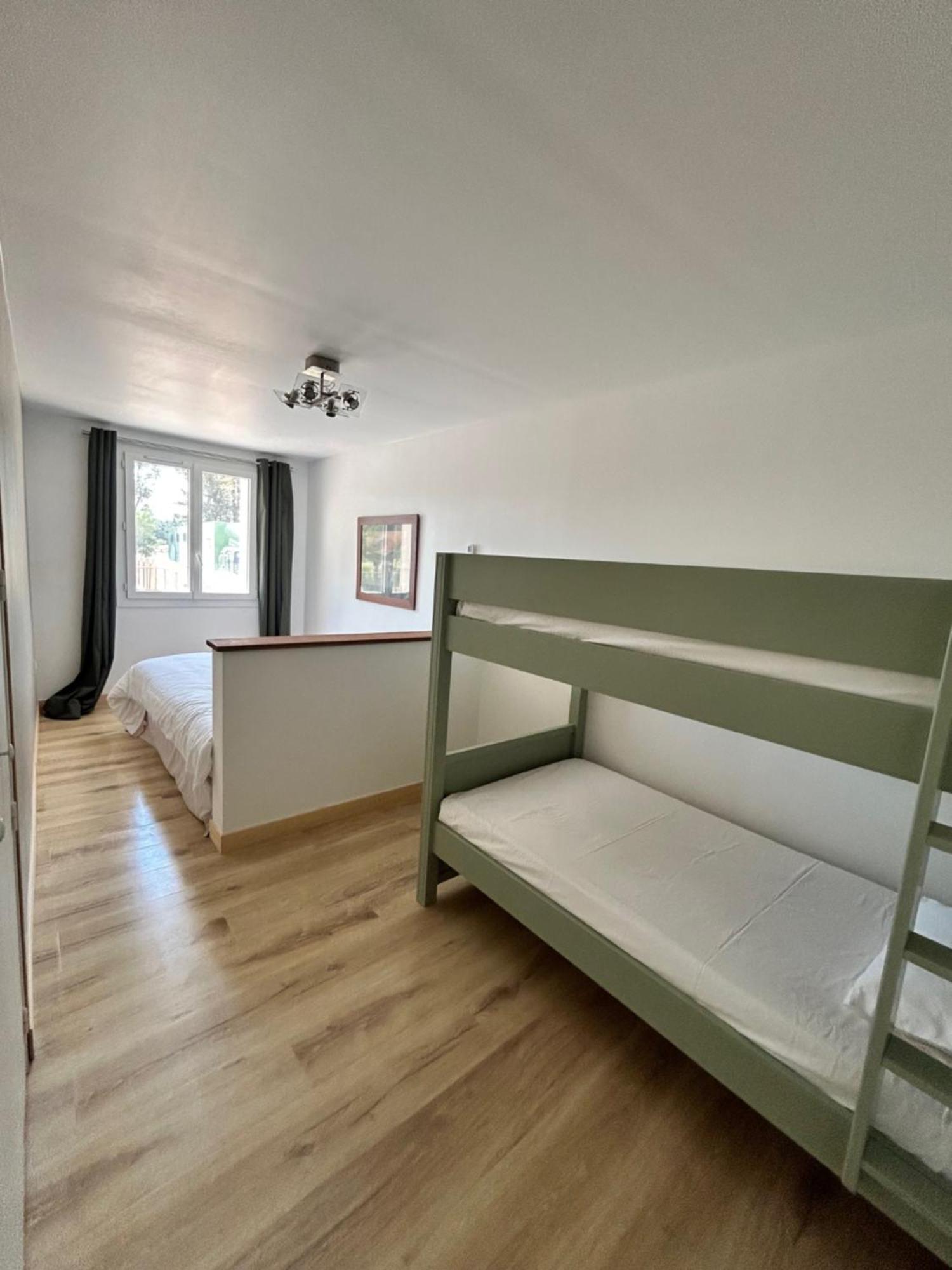 Bed and Breakfast La Capucelle Caderousse Zewnętrze zdjęcie